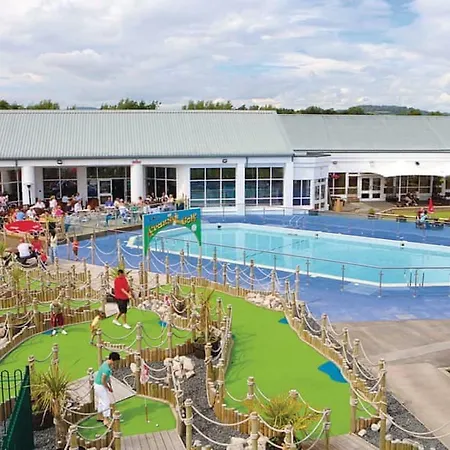 Static Caravan-haven, Lake District Campsite 3*